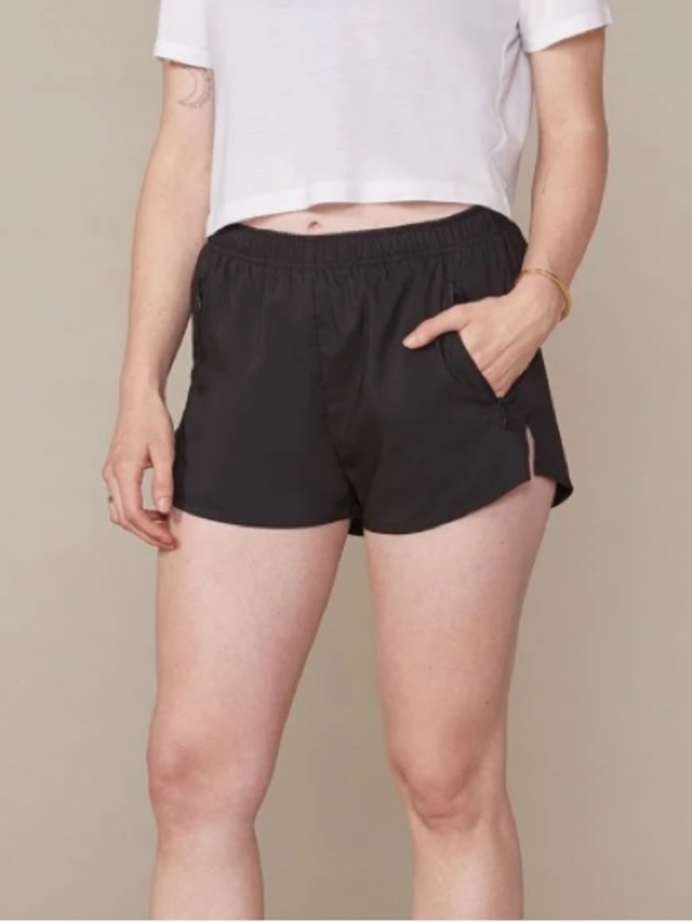Girlfriend Collective black gazelle running shorts size XS